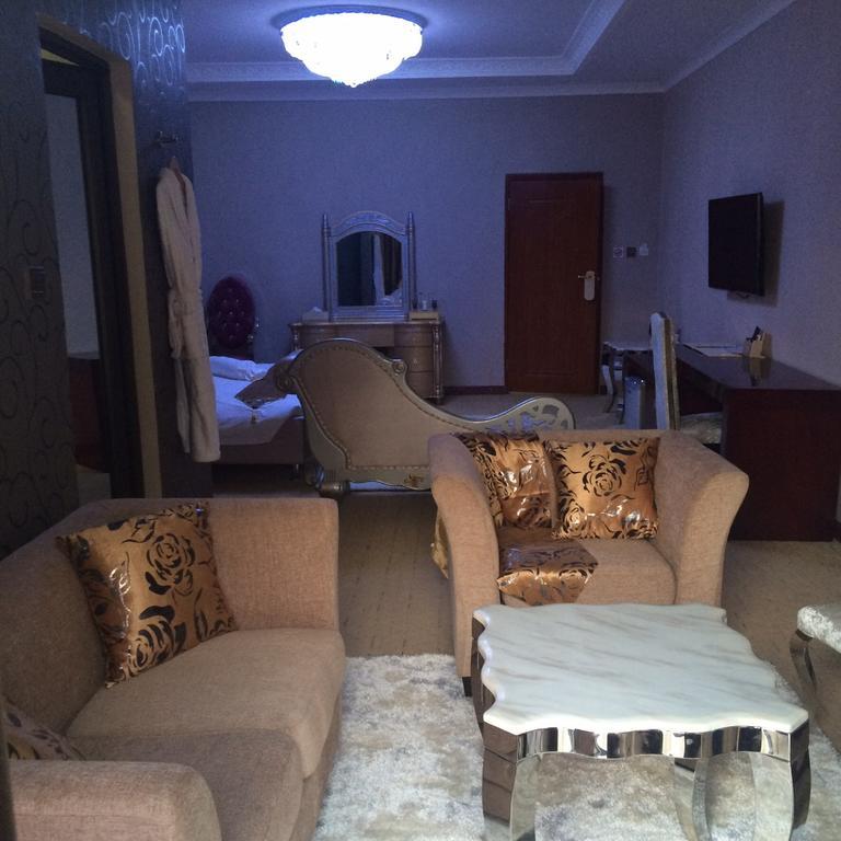 Sherbourne Hotel Kitwe Екстериор снимка