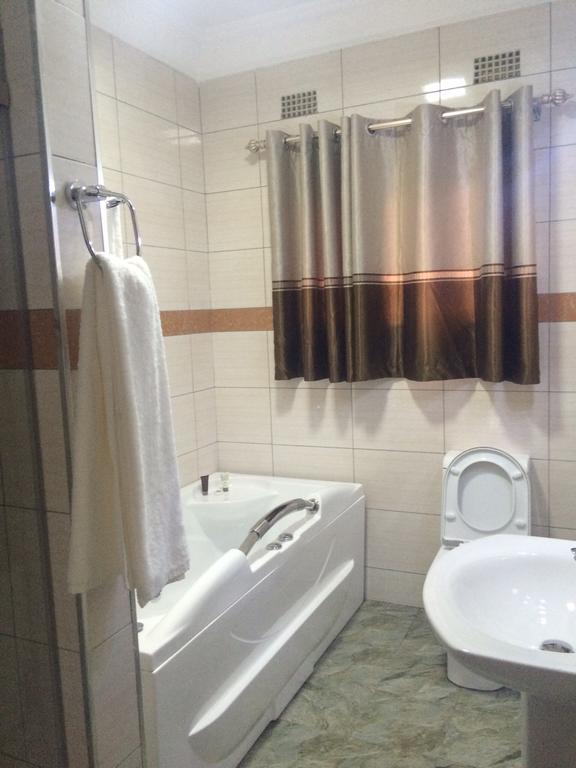 Sherbourne Hotel Kitwe Екстериор снимка